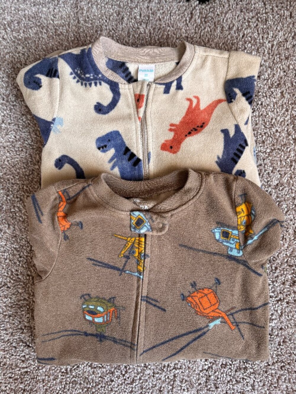 Lot of 2 Toddler Boys Sleepers 2T Pekkle Dino Carter's Helicopter Cozy PJs